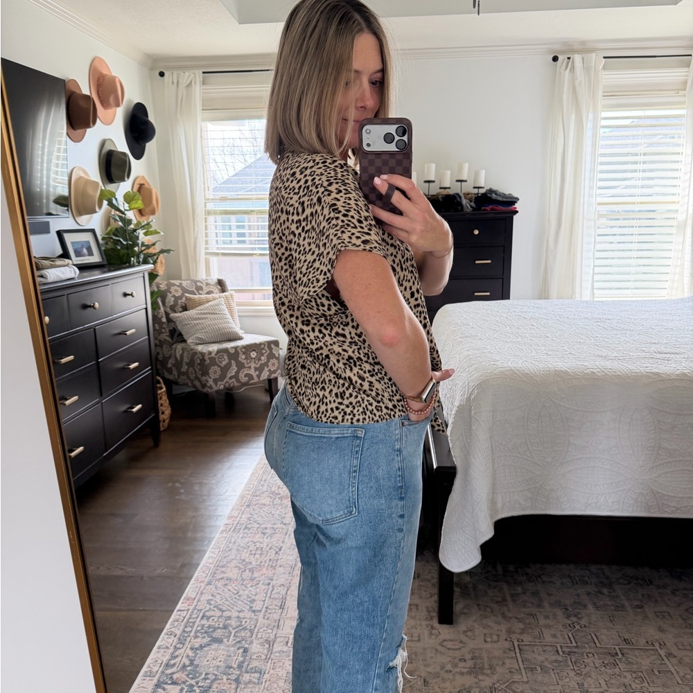 Leopard Print Button-Up Blouse - Picture 2 of 5
